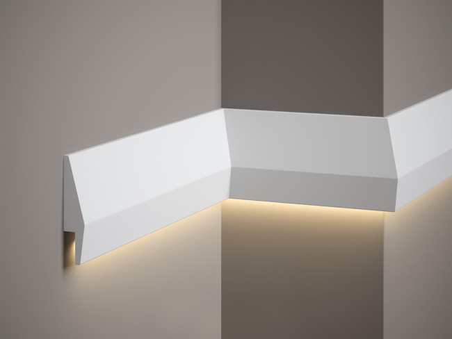 Listwa ścienna MD016. Kolor: biały. Wymiary: 200 x 10 x 2.3 [cm]
