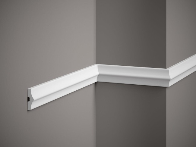 Listwa ścienna MD026. Kolor: biały. Wymiary: 200 x 4.5 x 1.5 [cm]
