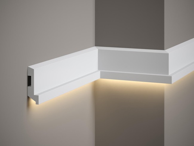 Listwa ścienna MD024. Kolor: biały. Wymiary: 200 x 8 x 2.7 [cm]